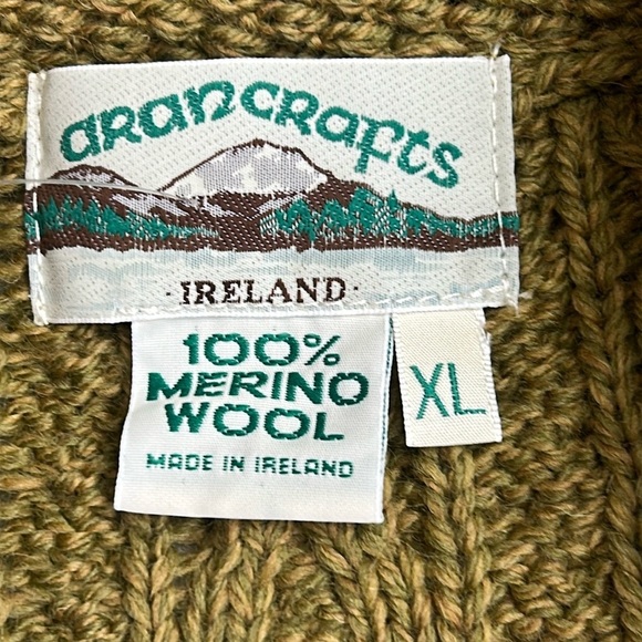 NWT Aran Crafts Ireland 100% Merino Wool Oversized Sweater Olive Green S… - Picture 2 of 9
